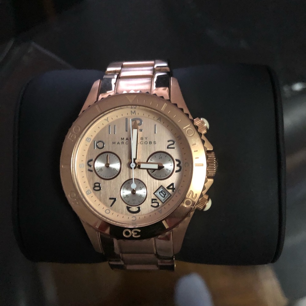 Marc Jacobs watch rose gold